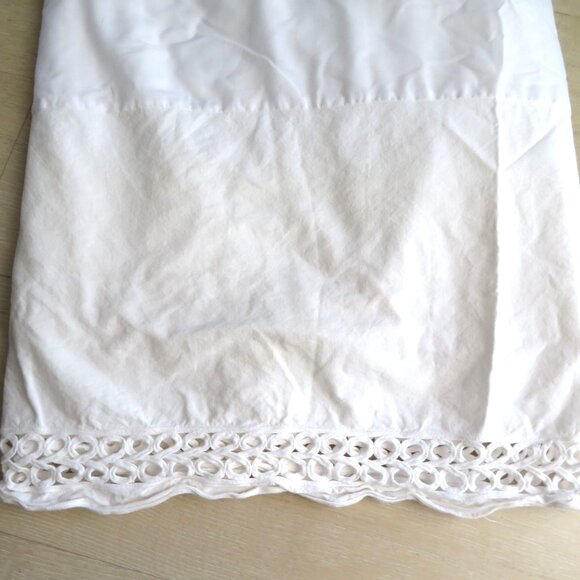 Bedding Skirt-Cream White Lace